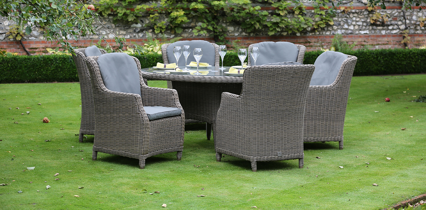 4 Seasons Outdoor Brighton Wicker Dining Set