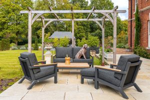 4 Seasons Outdoor Capitol Luxury Lounge Set | Garden Furniture Online